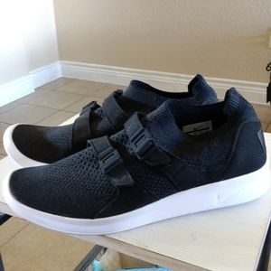 New Nike Slip On Athletic Shoes 10.5